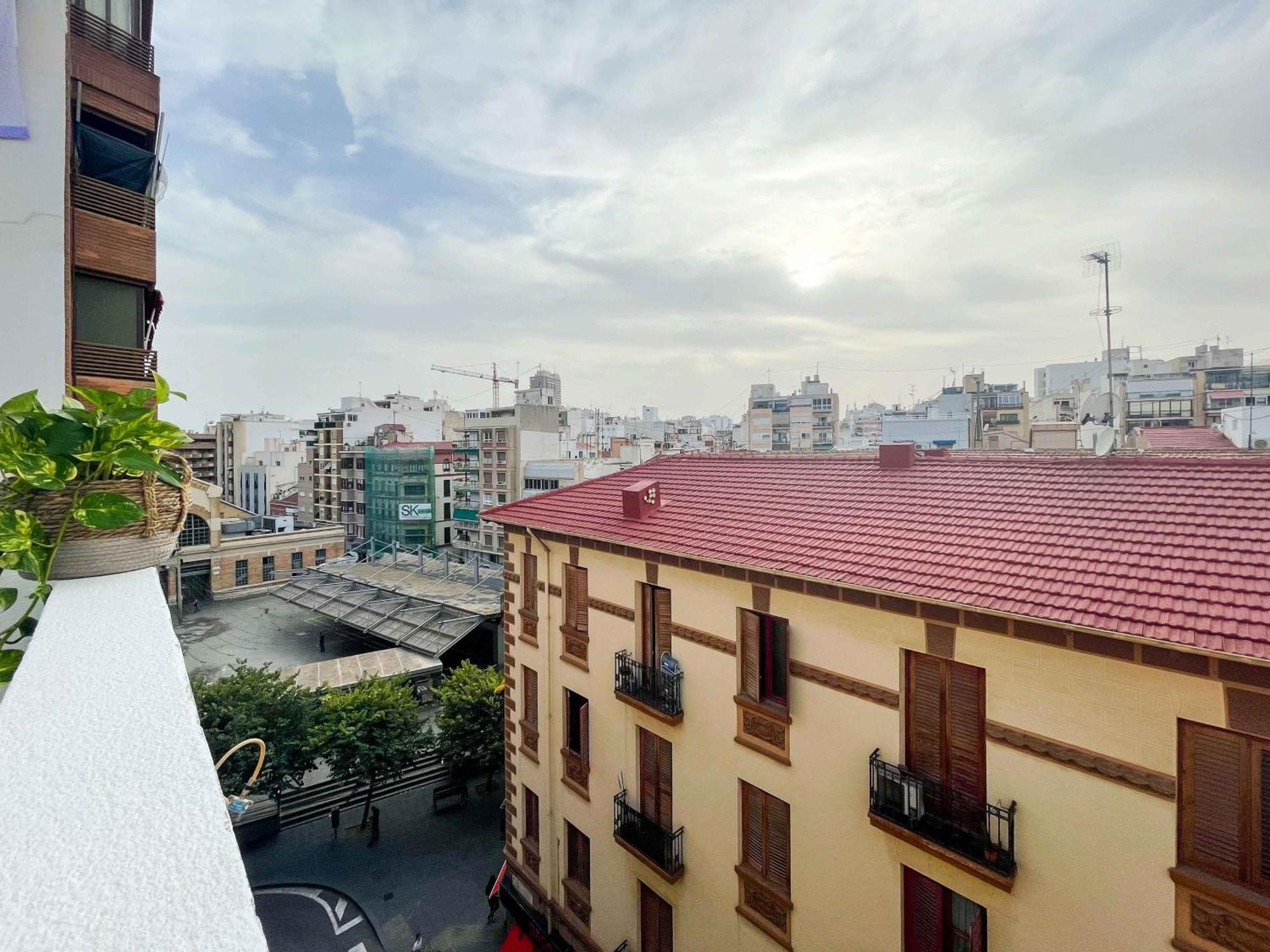 El ático del mercado. Un lugar difícil de olvidar. Alicante Exterior foto